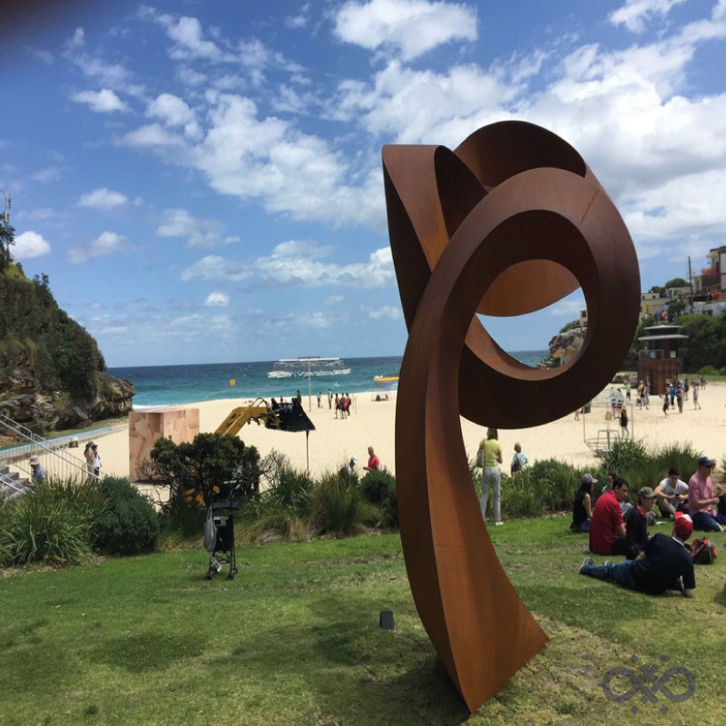 corten sculpture maroc